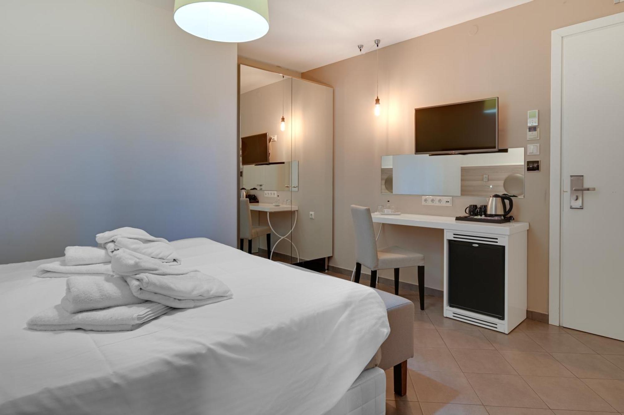 Z Hotel Ioannina Buitenkant foto