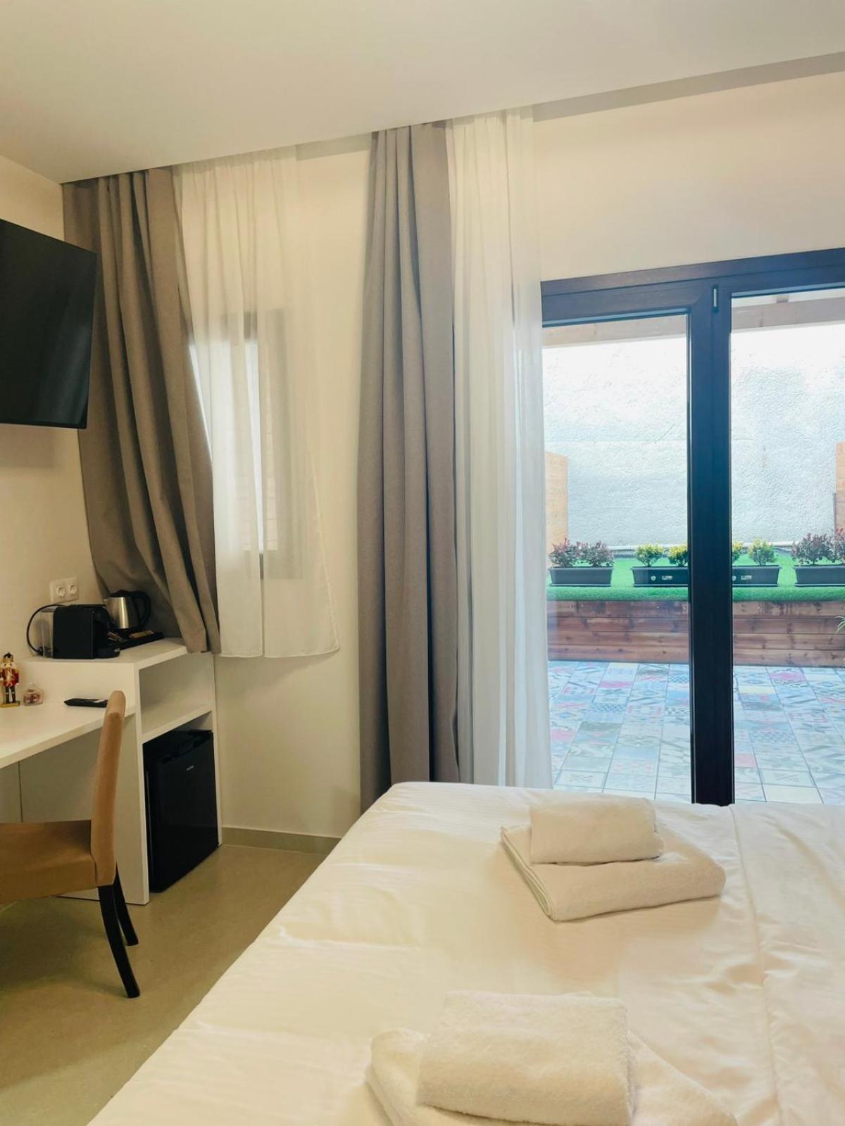 Z Hotel Ioannina Buitenkant foto